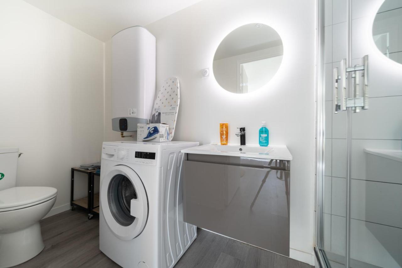 T2 Ideal Deplacement Pro, Entierement Renove Apartment *